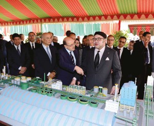 SM le Roi Mohammed VI et François Hollande lors de Inauguration de l’atelier de maintenance des TGV à Tanger.