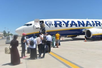 Le ministère du Transport rappelle à Ryanair ses engagements.